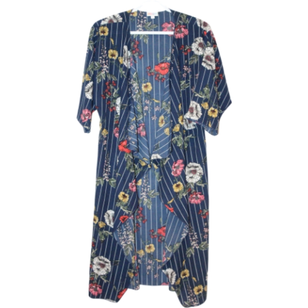2/$40 🏷 Lularoe Blue Floral Shirley Size S